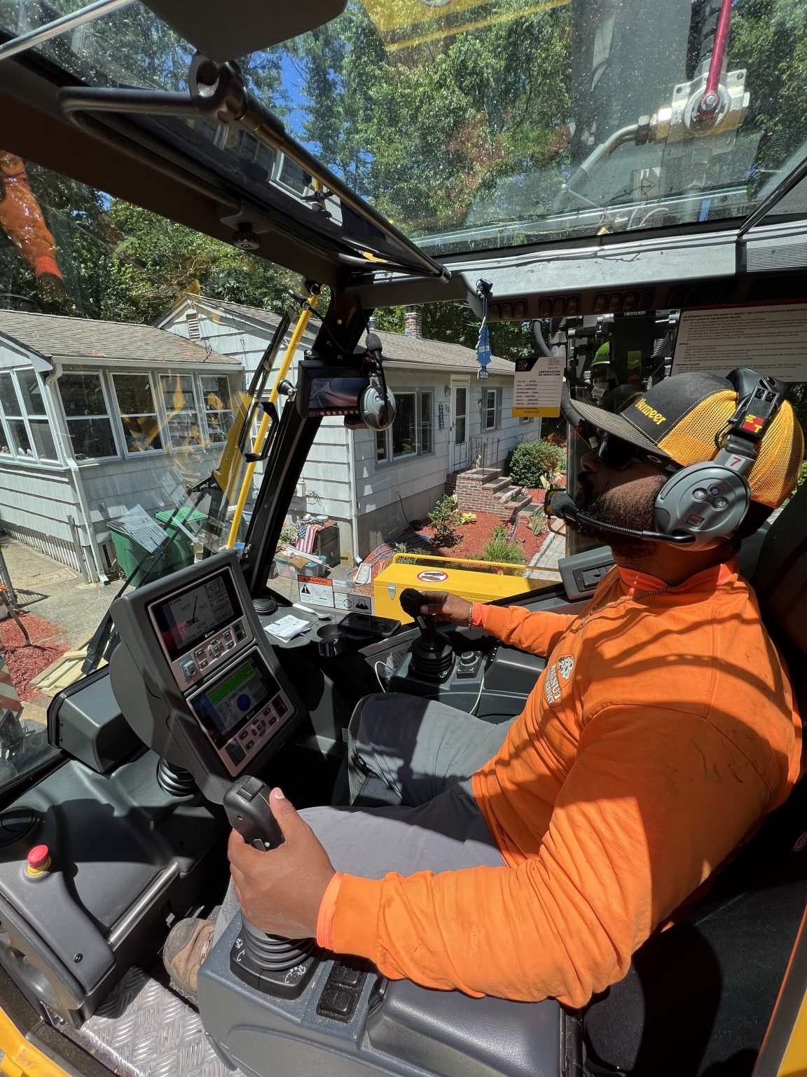 Crane Tree Removal Service in Massachusetts | Walnut Tree Service